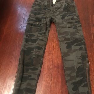 Army fatigue pants,